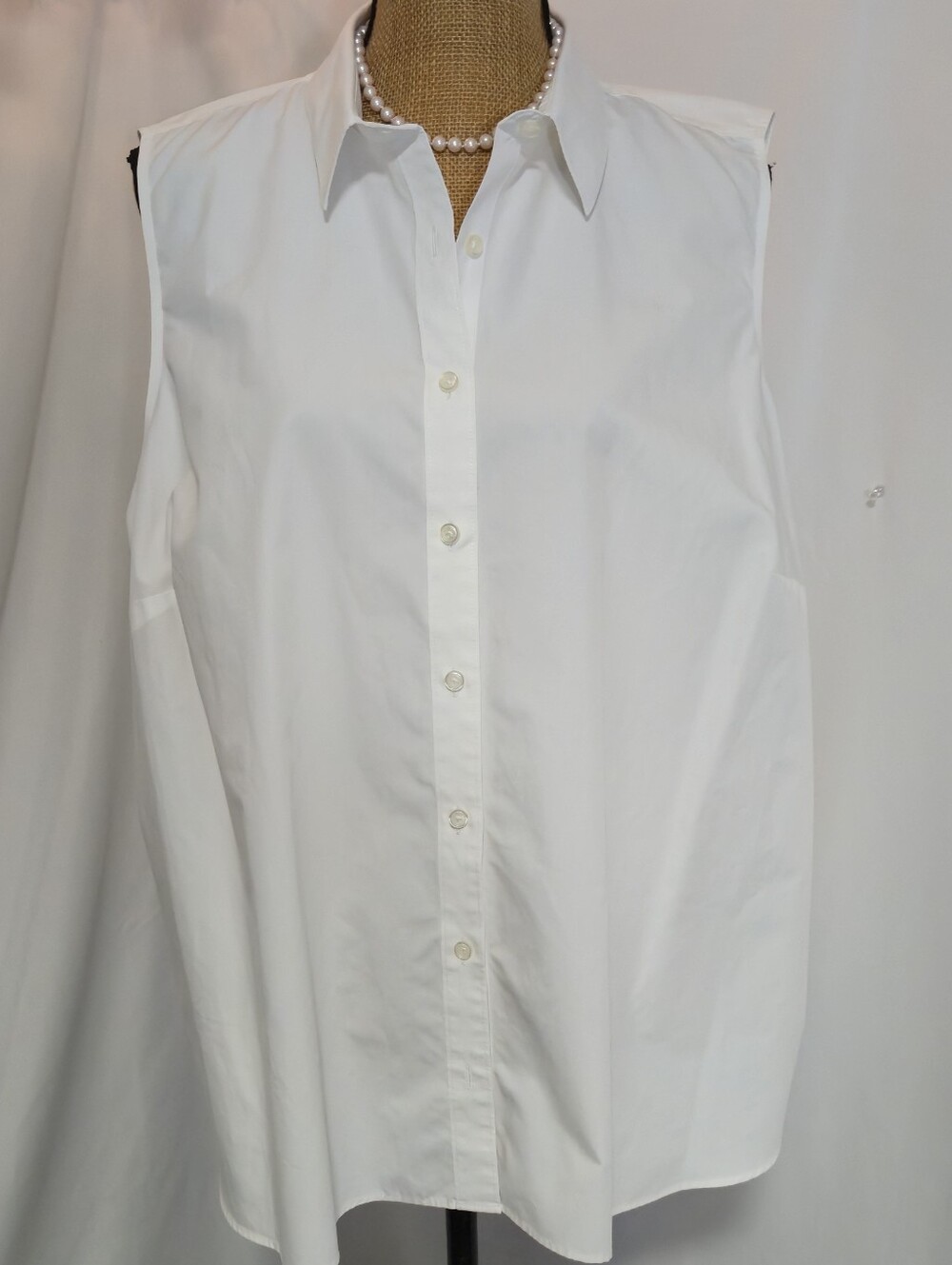 Lands' End White Sleeveless Button-Down Shirt